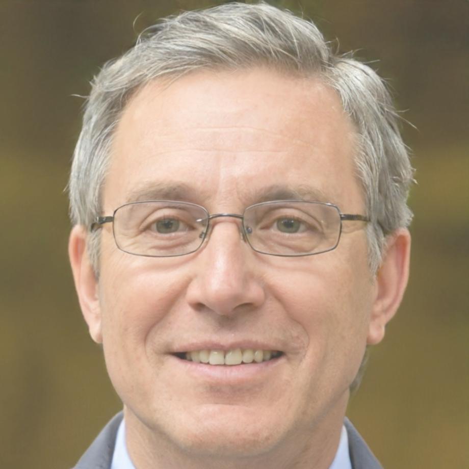 Portret Rafała Wierzbickiego, analityk finansowy